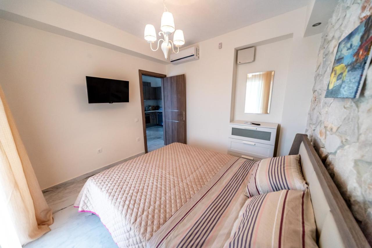 Nika Apartment Hanioti Luaran gambar